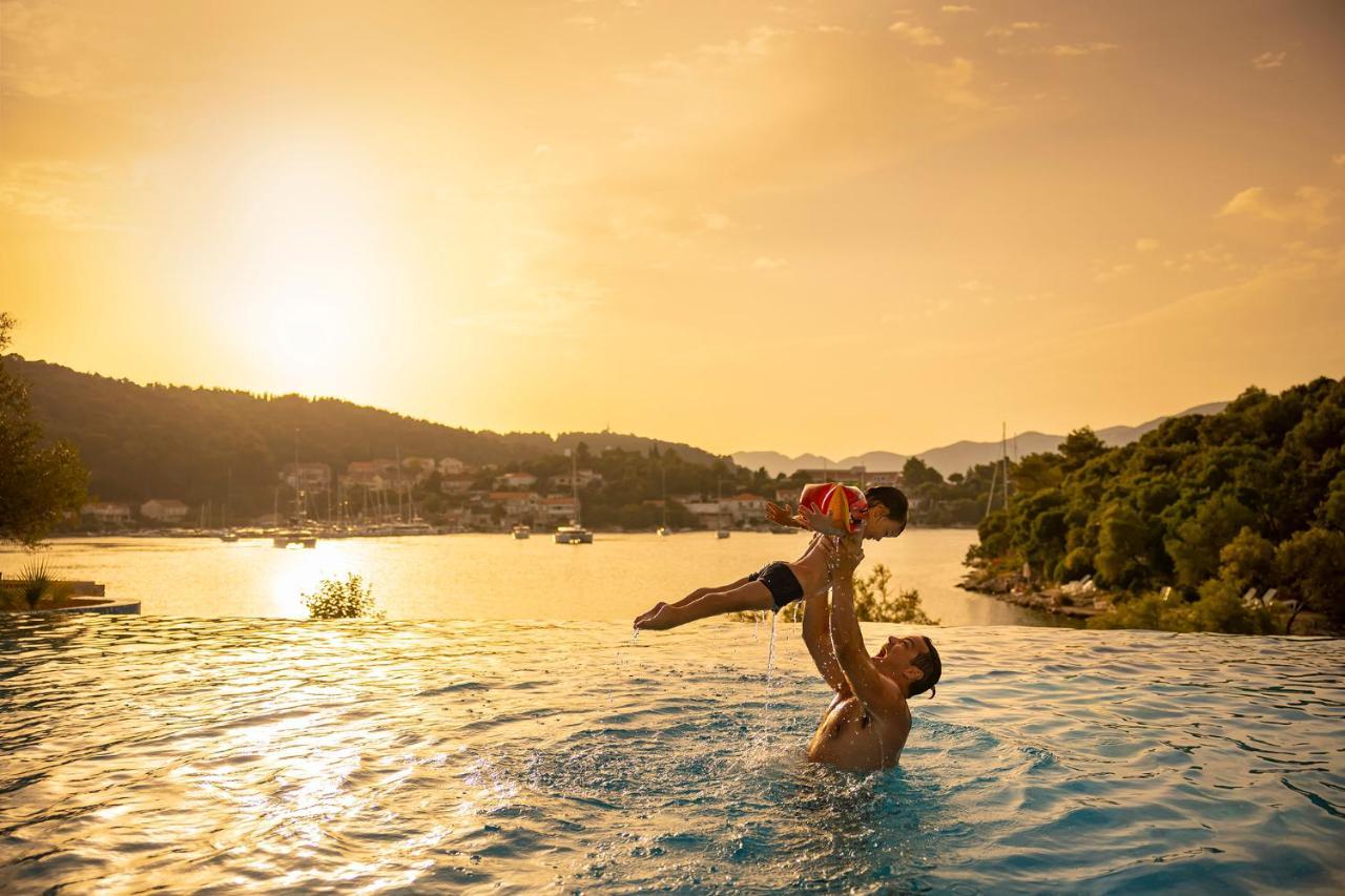 Aminess Vival Port9 Residence Korcula Town Luaran gambar