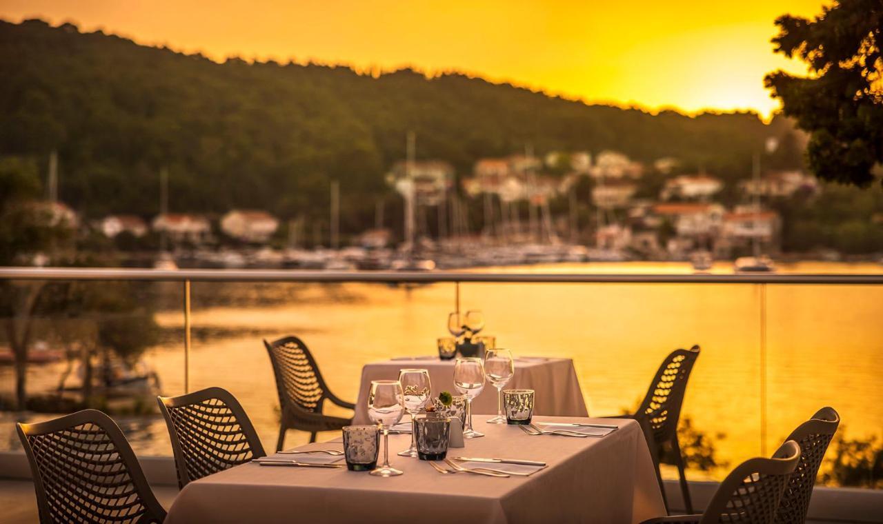 Aminess Vival Port9 Residence Korcula Town Luaran gambar