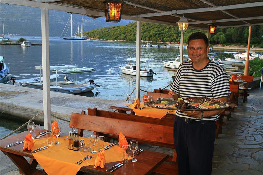 Aminess Vival Port9 Residence Korcula Town Luaran gambar