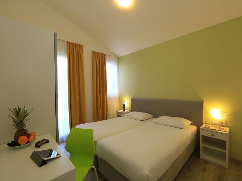 Aminess Vival Port9 Residence Korcula Town Luaran gambar