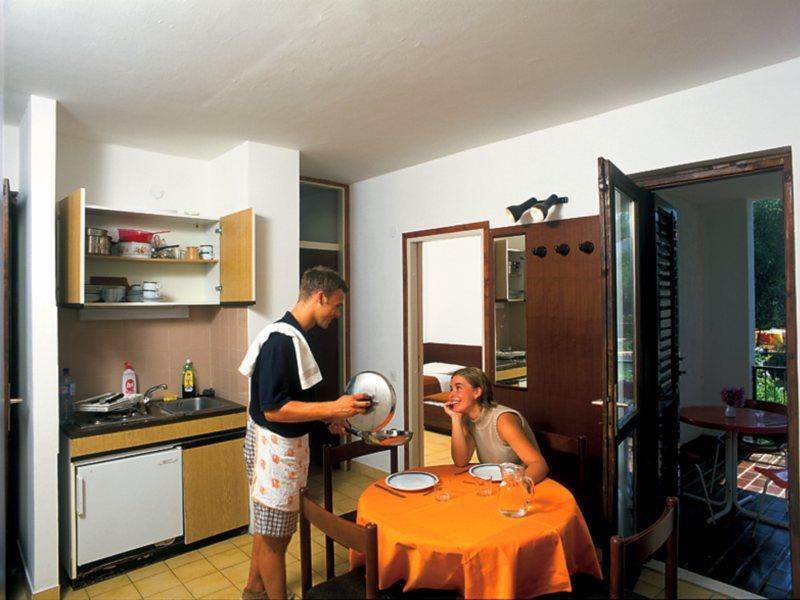 Aminess Vival Port9 Residence Korcula Town Luaran gambar