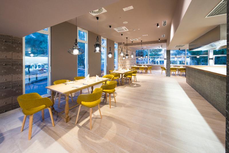 Aminess Vival Port9 Residence Korcula Town Luaran gambar